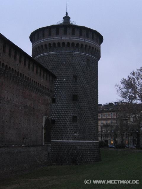 2320_Castello_Sforzesco