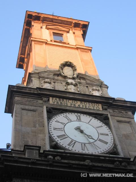 2402_Uhr