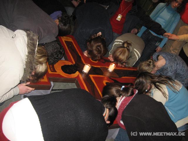 2426_Gebet_am_Kreuz