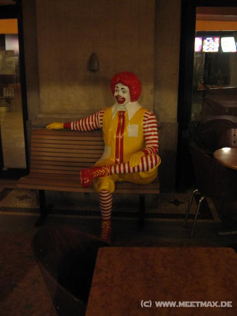 2596_Ronald_allein