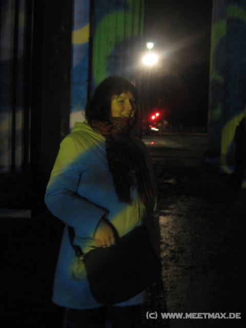 2767_Solveig_am_Brandenburger_Tor