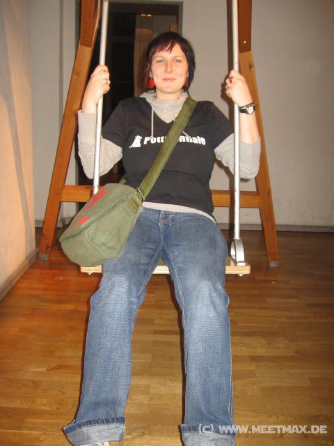 2843_Solveig_auf_der_Partnerschaukel
