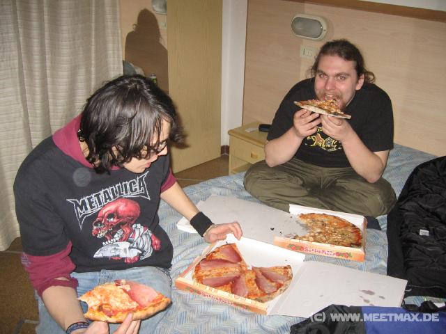 2953_Lecker_Pizza
