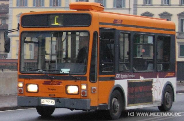 3119a_Minibus