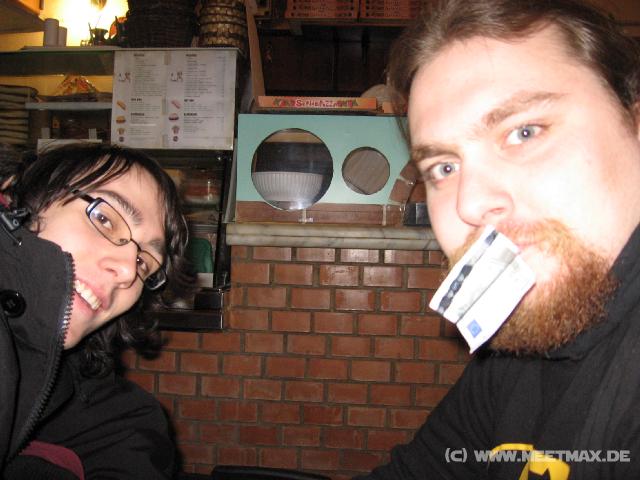 3218_In_der_Pizzeria_Piccolo_Mondo
