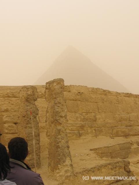 4506_Pyramide