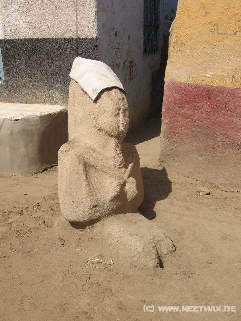 4632_Statue