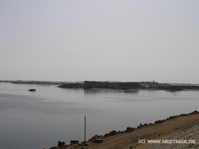 4669_Kalabsha-Tempel_im_Nasser-See