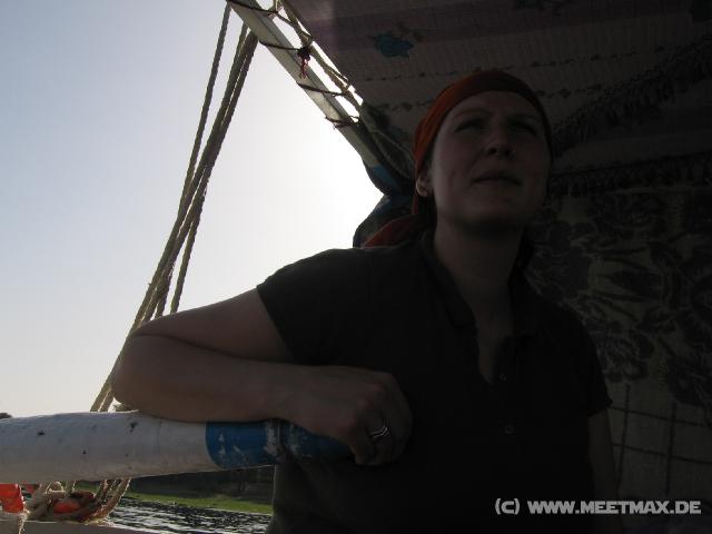 4840_Solveig_am_Ruder