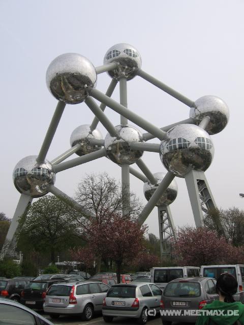 7891_Atomium
