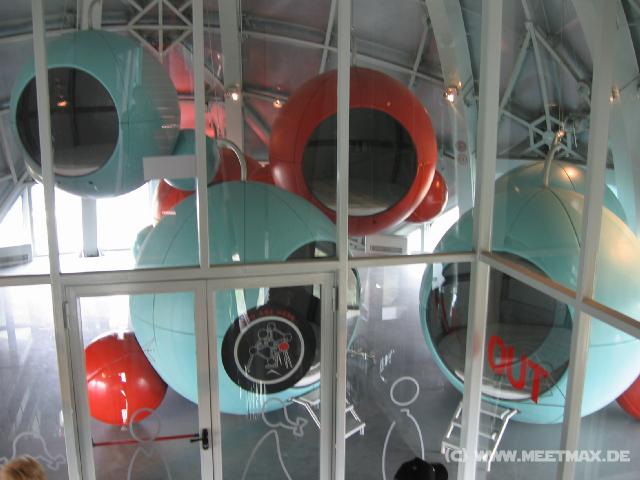 7905_Atomium