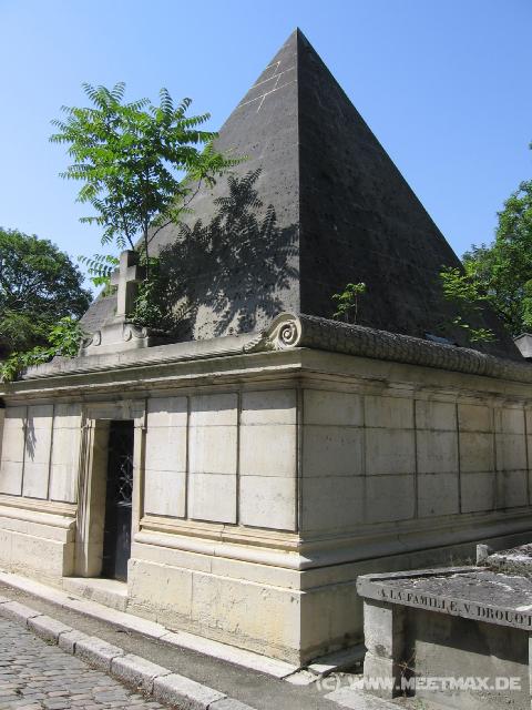 1596_Pyramide