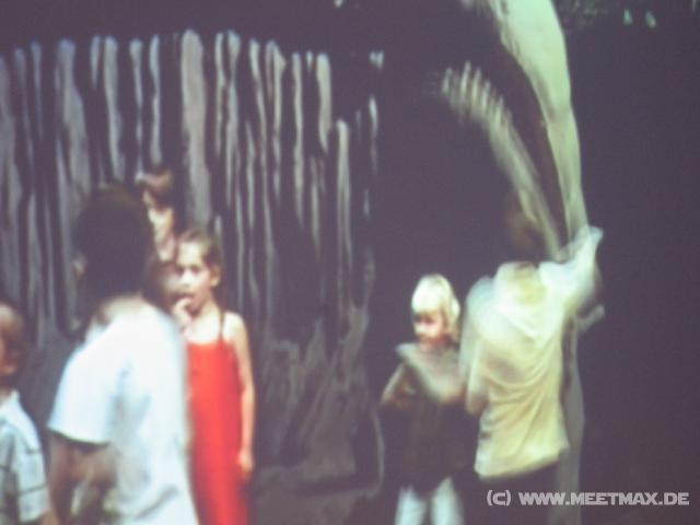 1686_Kids_im_Bluescreen