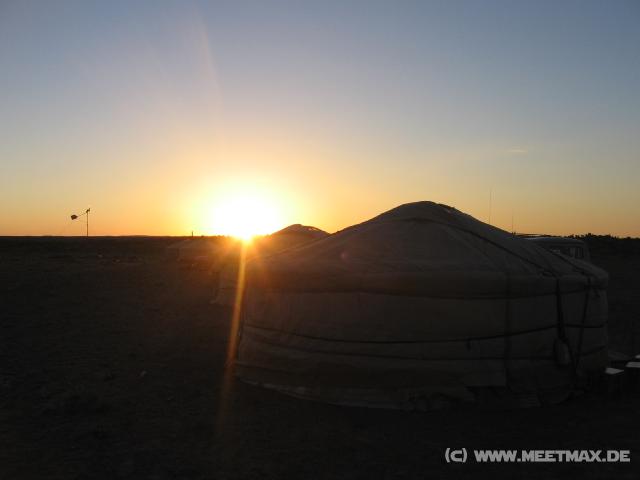 5800_Sonnenaufgang_hinter_Gers