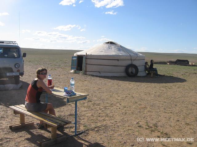 5942_Theresa_im_Wohnzimmer