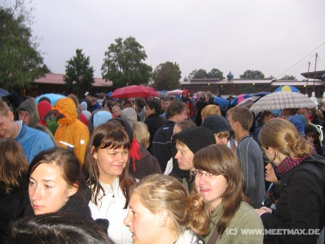 8816_Essensschlange