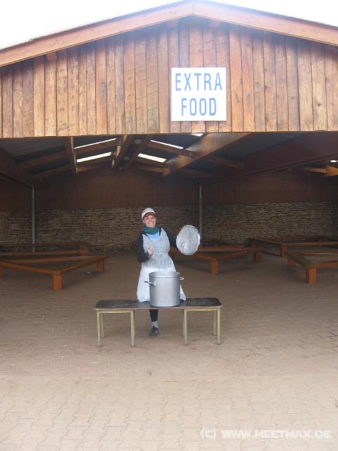 8916_Extra_Food