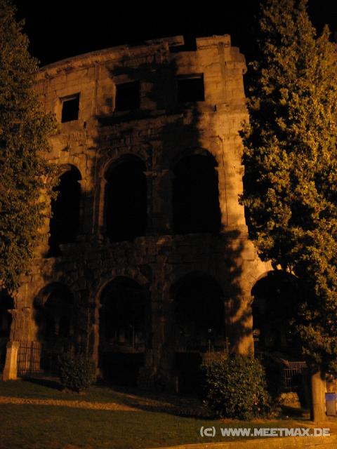 9886_Amphitheater