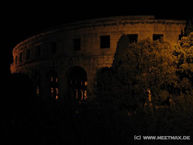 9892_Amphitheater