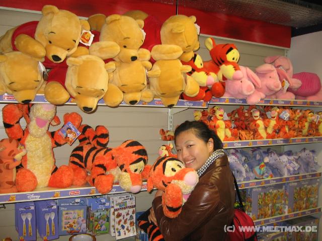 0224_Emelie_mit_Tigger