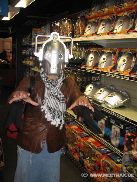 0228_Cyber-Em