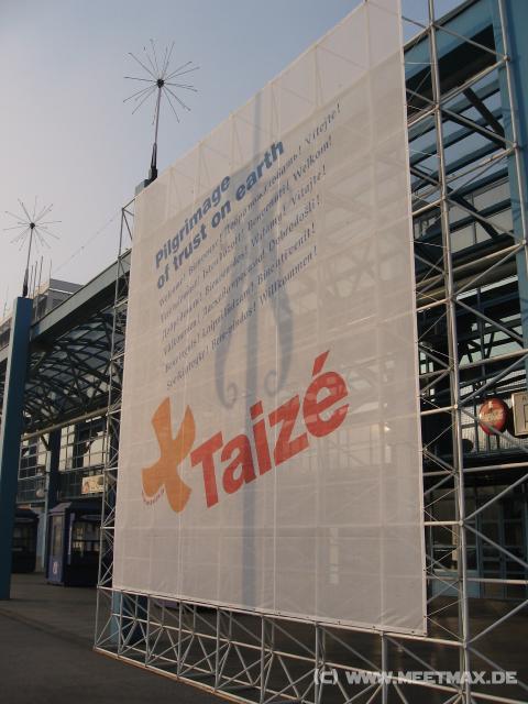 1121_Taize