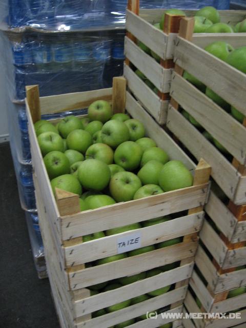 1161_Taize_apples