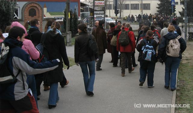 1211_Going_to_school