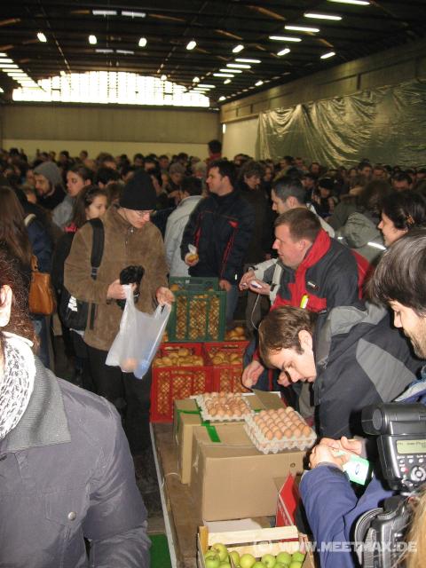 1220_Lunch_distribution
