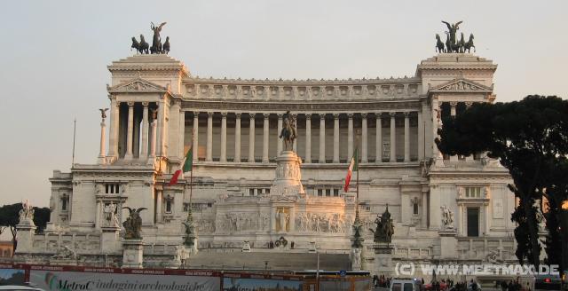 1571_Monumento_Vittorio_Emanuele_II