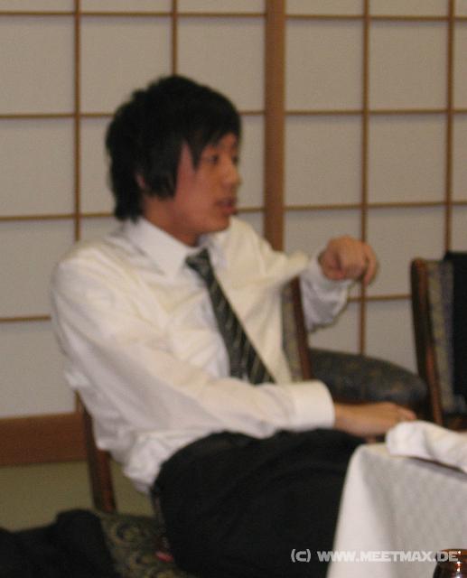 3711_Relaxing_Shun