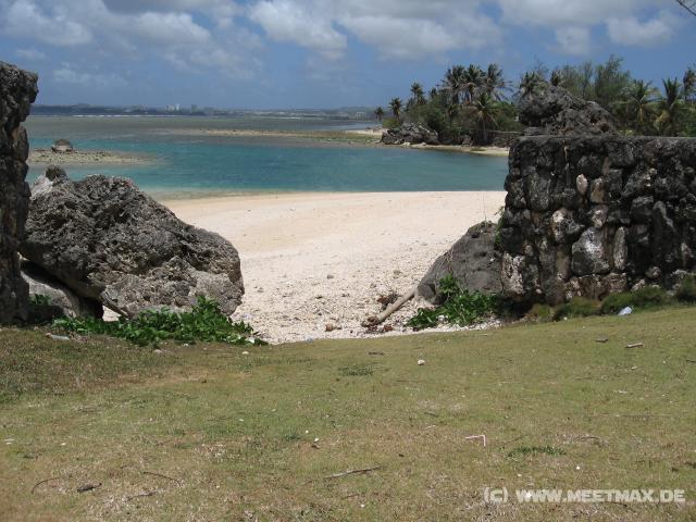 3858_Adelup_beach