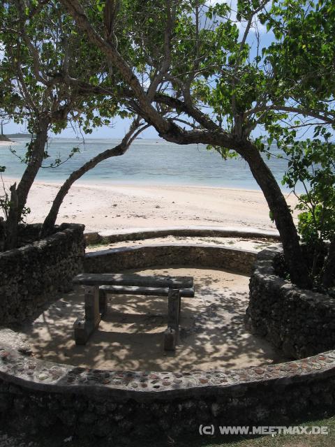 3891_Adelup_beach