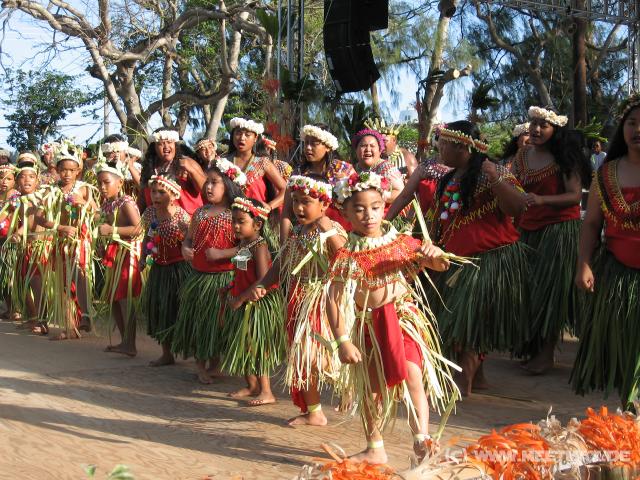 4040_Flame_Tree_Arts_Festival