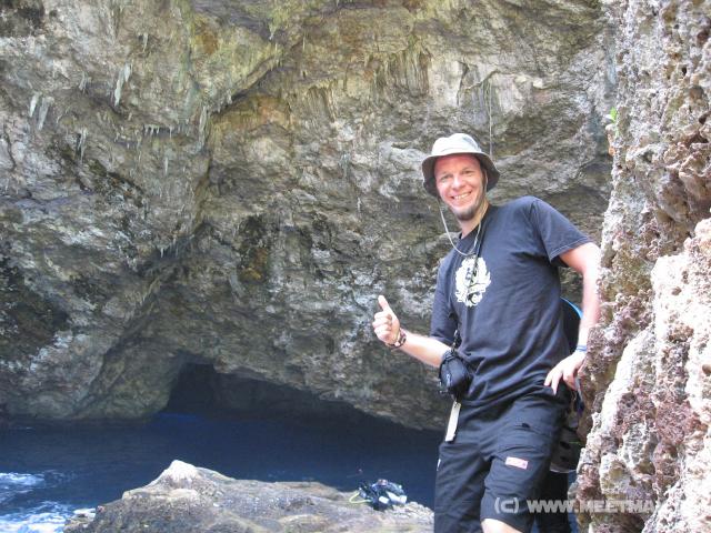4123_Markus_at_the_Grotto