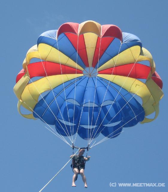4554_Parasailing_Markus