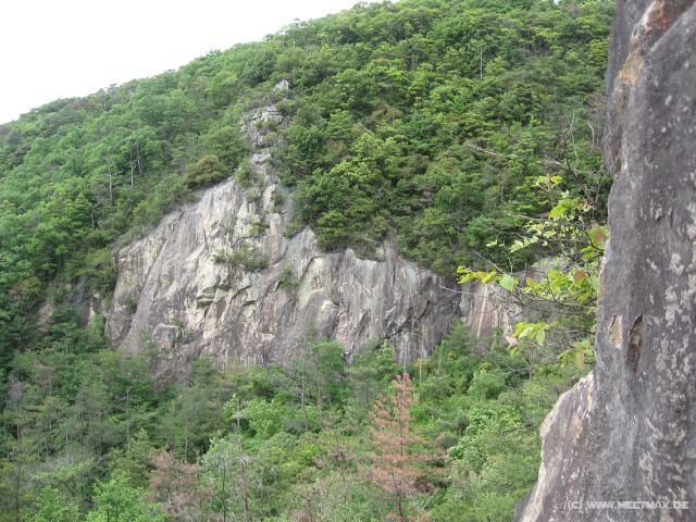 5802_Rock_and_Wood