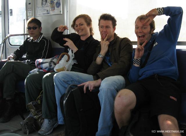 5876_Fun_in_the_train