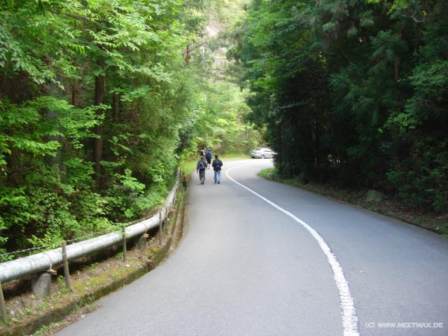 1123_On_the_road
