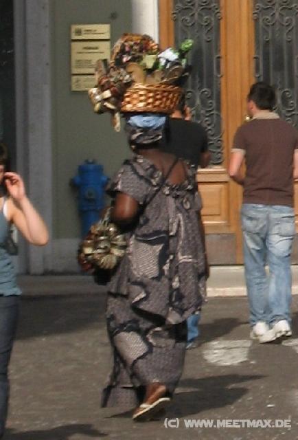 6335_African