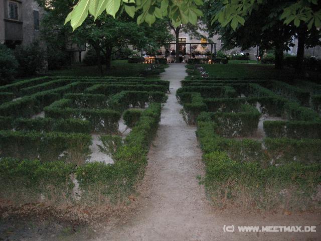 6402_Labyrinth