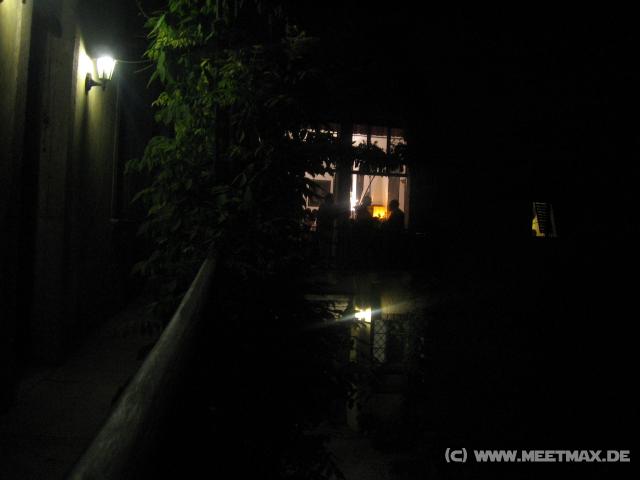 6842_By_night