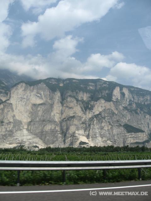6844_Mountains