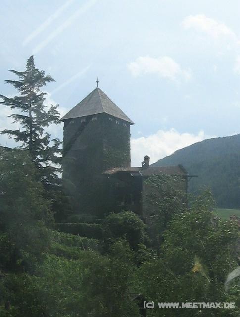 6856_Building