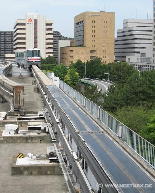 6115_Osaka_Monorail