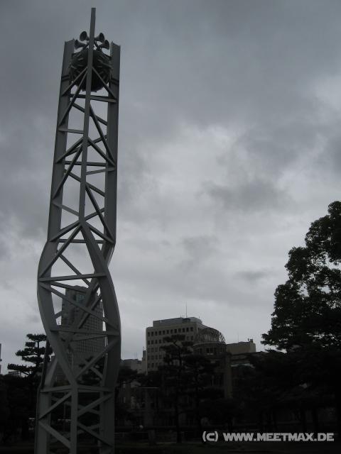 8111_Peace_Clock
