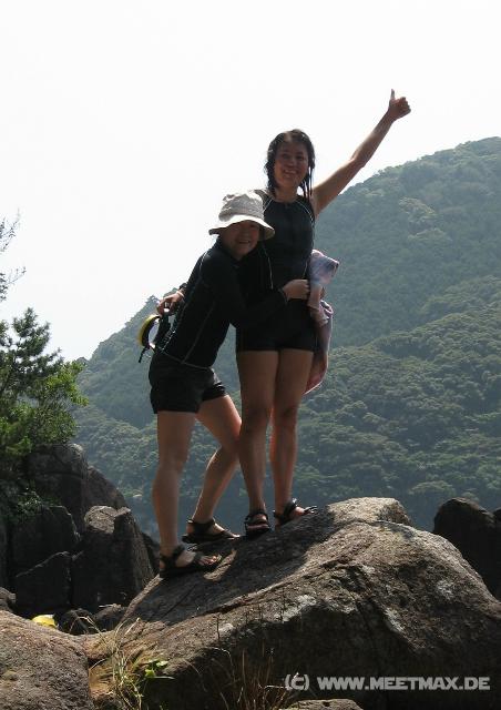 9114_Kaori_and_Keiko