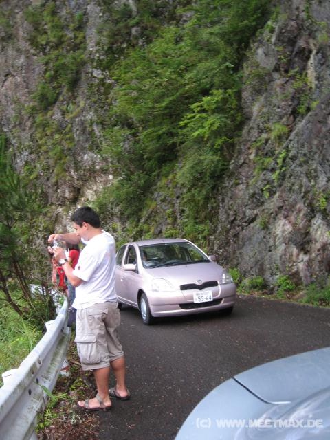 9181_Taking_pictures
