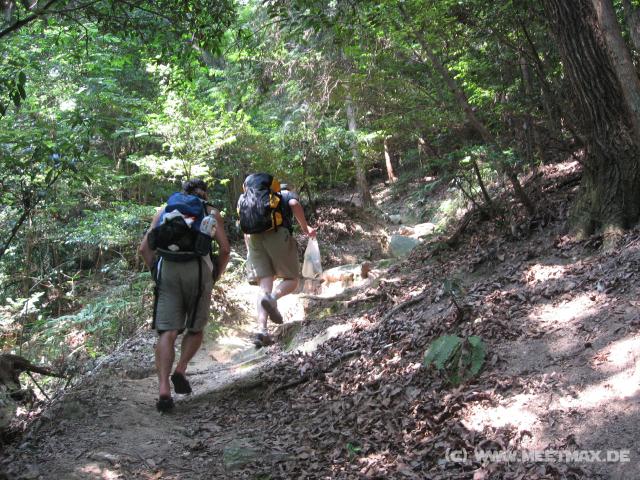 9720_Hiking