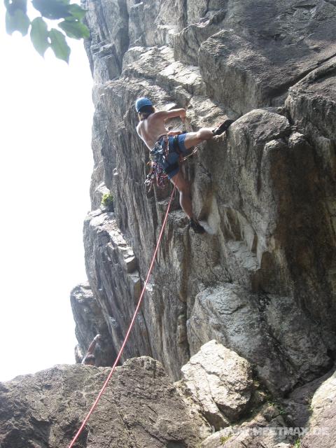 9727_Dominikus_lead-climbing